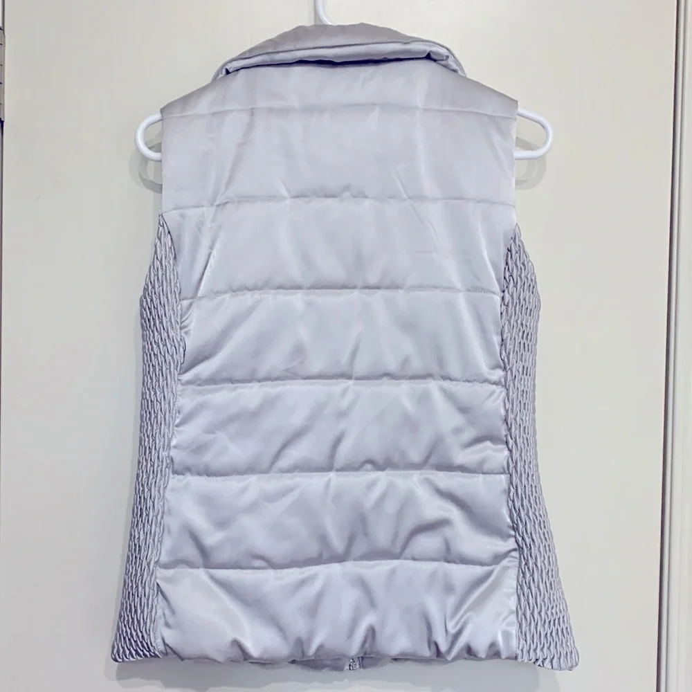 Liz Claiborne Vest, Size S, Silver Satin. - Picture 3 of 8